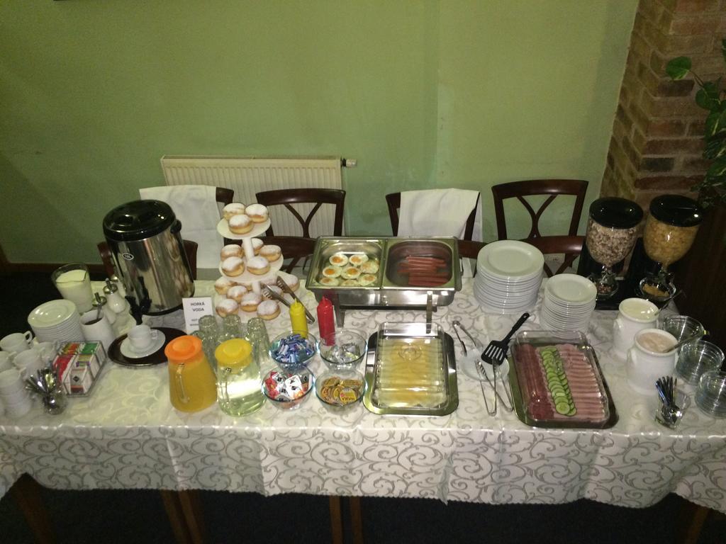 Hotel U Cisare Mělník 外观 照片